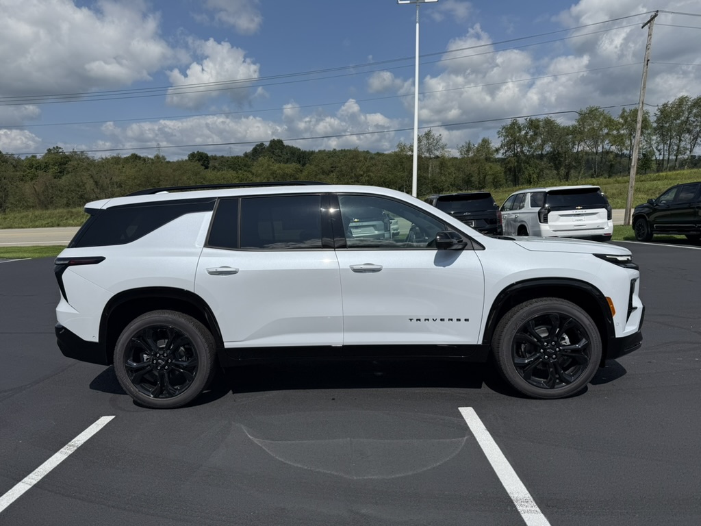 2027 Chevrolet Traverse RS - 5
