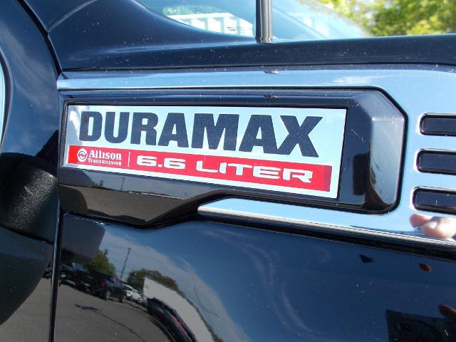 2025 GMC Sierra 2500 HD Vehicle Photo in LOWELL, MA 01852-4336