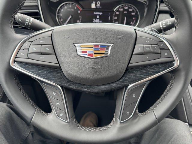 2025 Cadillac XT5 Vehicle Photo in LEOMINSTER, MA 01453-2952
