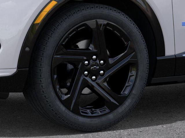 2025 Chevrolet Equinox EV Vehicle Photo in INDEPENDENCE, MO 64055-1314