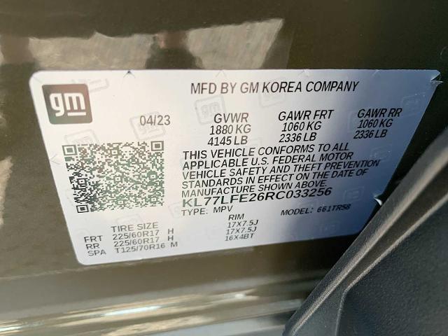2024 Chevrolet Trax Vehicle Photo in MOON TOWNSHIP, PA 15108-2571