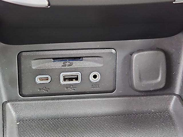 2023 GMC Terrain Vehicle Photo in TREVOSE, PA 19053-4984