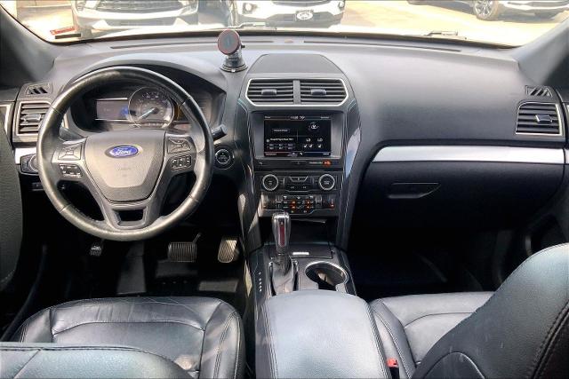 2016 Ford Explorer Vehicle Photo in KANSAS CITY, MO 64114-4502