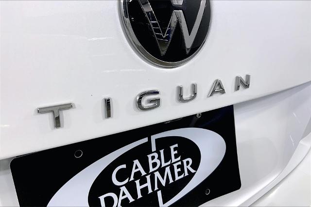 2023 Volkswagen Tiguan Vehicle Photo in Lees Summit, MO 64086