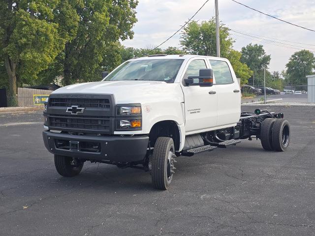 2024 Chevrolet Silverado Chassis Cab Vehicle Photo in INDEPENDENCE, MO 64055-1314