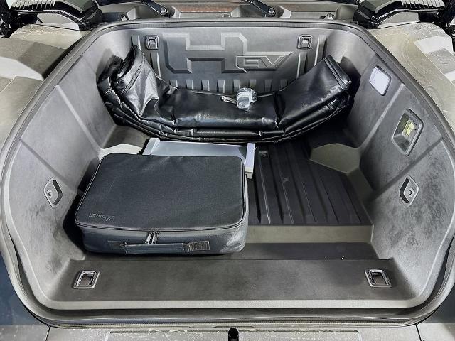 2025 GMC HUMMER EV SUV Vehicle Photo in PUYALLUP, WA 98371-4149