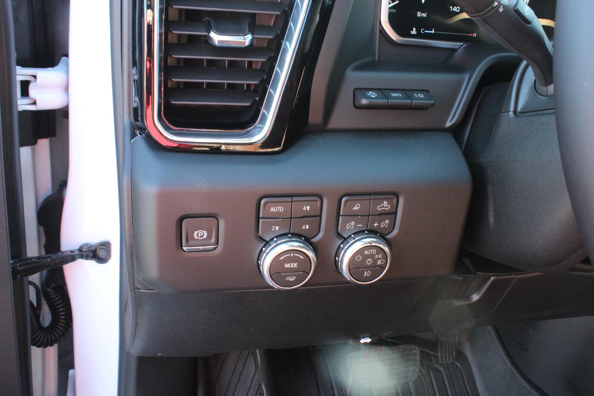 2026 GMC Sierra 2500 HD Vehicle Photo in AURORA, CO 80012-4011