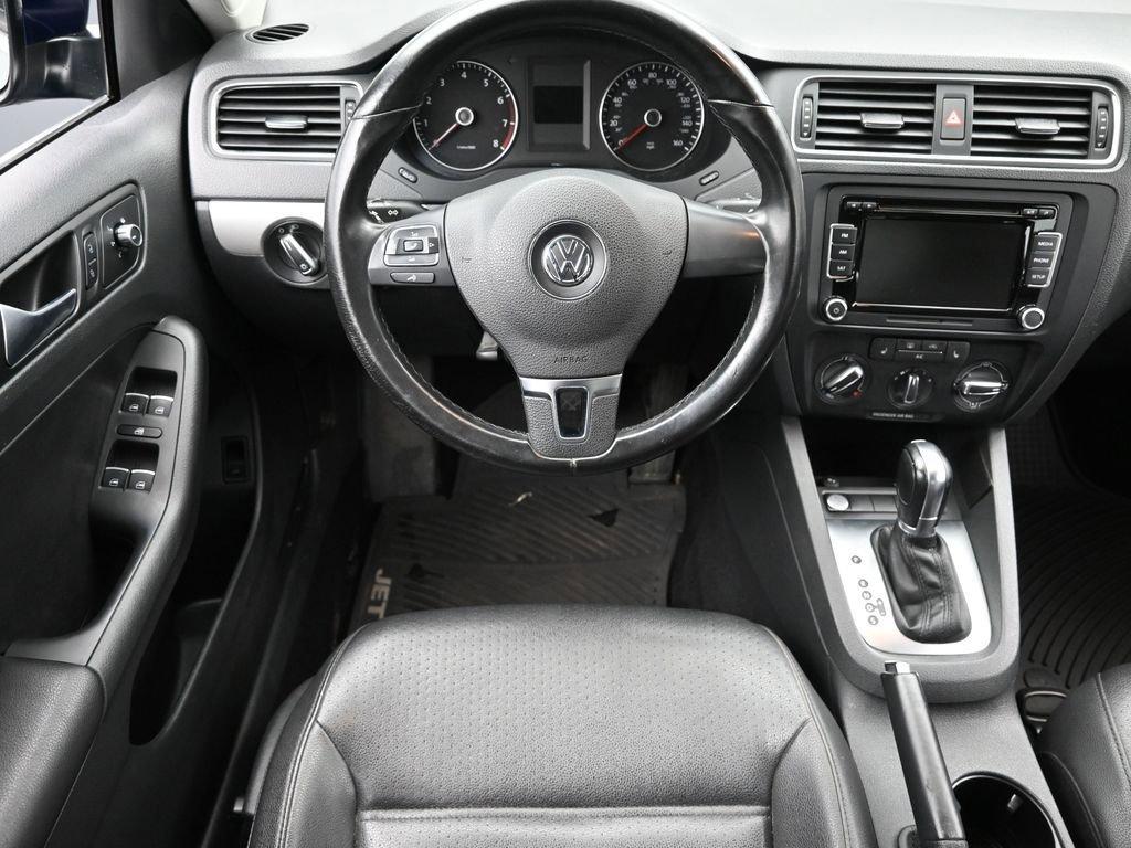 2014 Volkswagen Jetta Sedan Vehicle Photo in Marion, IA 52302