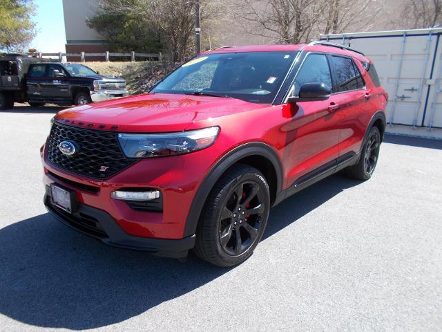2023 Ford Explorer Vehicle Photo in LOWELL, MA 01852-4336