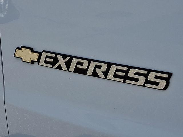2023 Chevrolet Express Cargo 2500 Vehicle Photo in DANBURY, CT 06810-5034