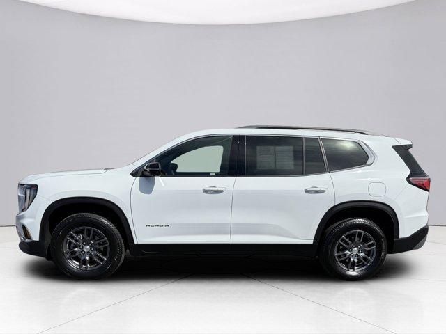 2025 GMC Acadia Vehicle Photo in LEOMINSTER, MA 01453-2952