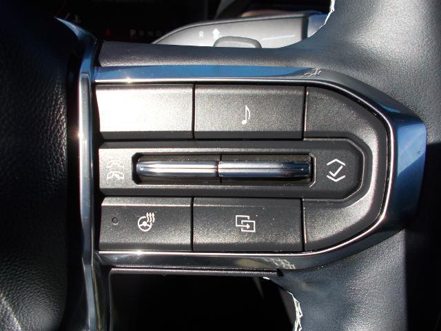 2024 GMC Acadia Vehicle Photo in LOWELL, MA 01852-4336