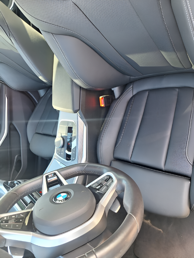 2026 BMW 3 Series photo 19 of 29