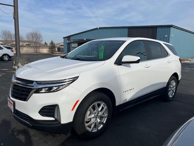 2022 Chevrolet Equinox Vehicle Photo in KEWAUNEE, WI 54216-1766