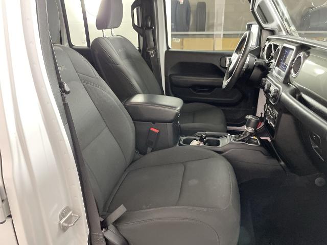 2019 Jeep Wrangler Unlimited Vehicle Photo in GILBERT, AZ 85297-0402