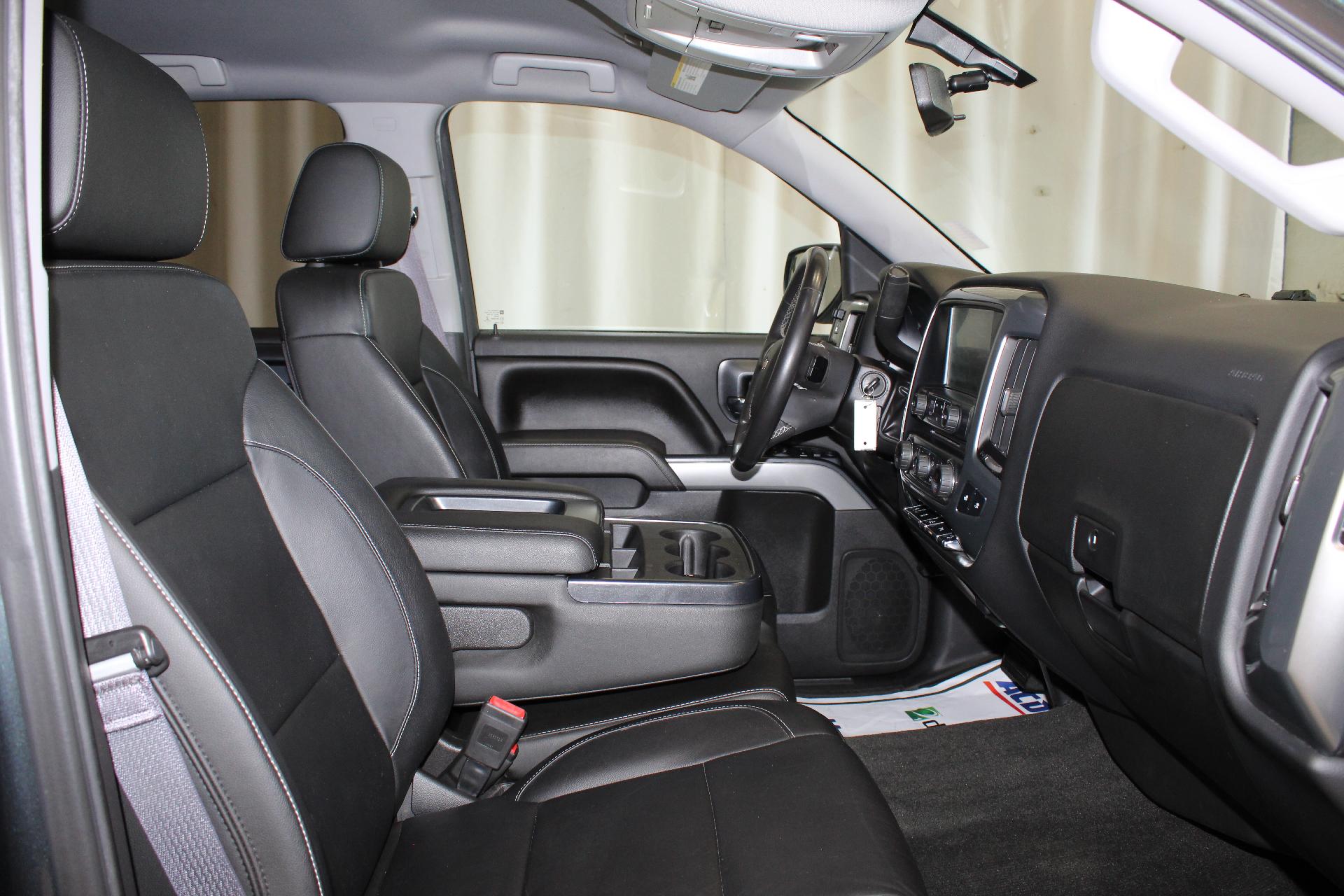 2017 Chevrolet Silverado 1500 Vehicle Photo in NORTHAMPTON, MA 01060-1120