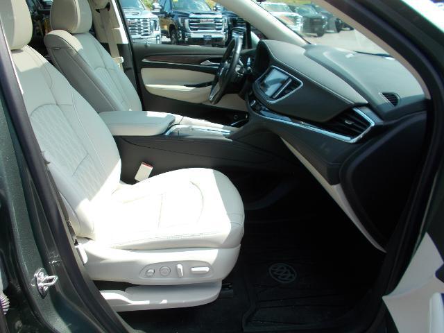 2022 Buick Enclave Vehicle Photo in LOWELL, MA 01852-4336