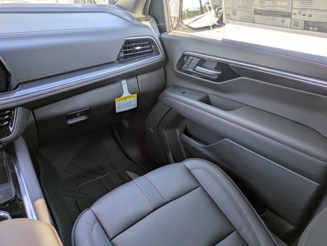 2025 Chevrolet Suburban Vehicle Photo in BRUNSWICK, GA 31525-1881