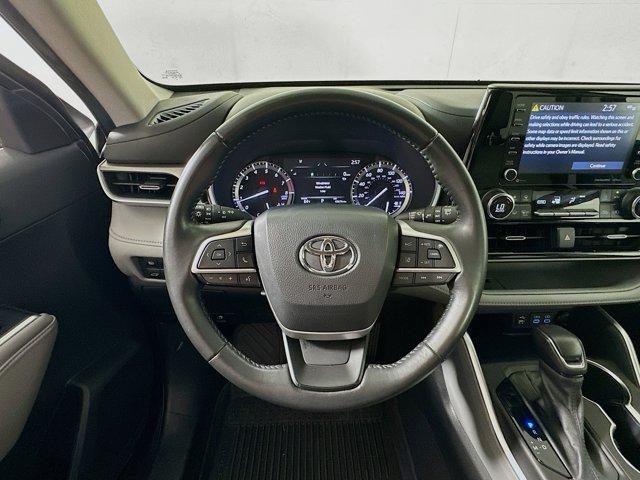 2022 Toyota Highlander Vehicle Photo in Flemington, NJ 08822
