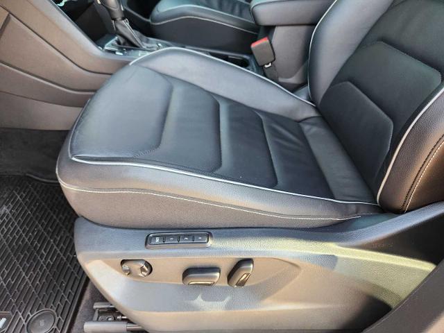 2021 Volkswagen Tiguan Vehicle Photo in DENTON, TX 76210-9321