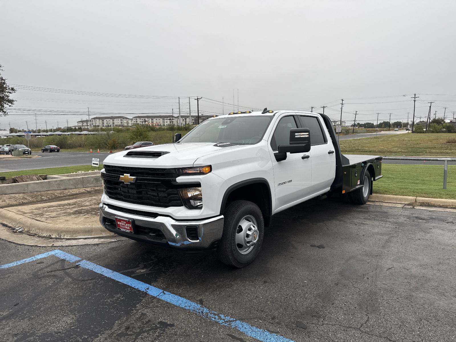 2026 Chevrolet Silverado 3500 HD Chassis Cab Vehicle Photo in GEORGETOWN, TX 78626-7508