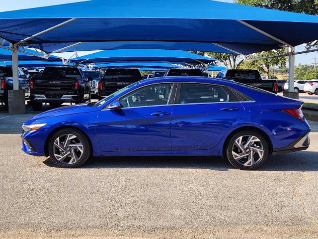 2025 Hyundai ELANTRA Vehicle Photo in DENTON, TX 76210-9321