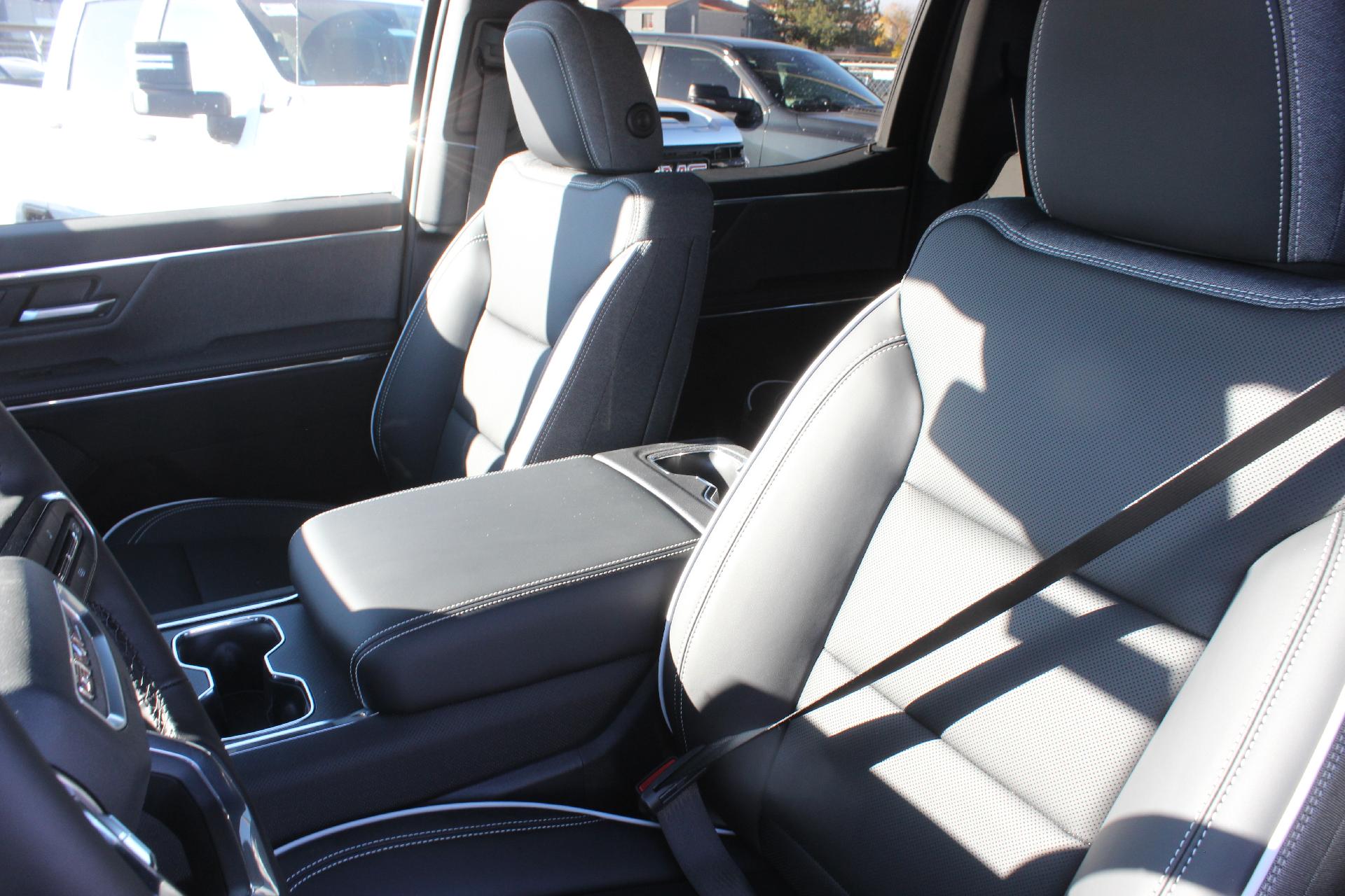 2026 GMC Sierra EV Vehicle Photo in AURORA, CO 80012-4011