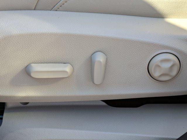 2019 Buick Envision Vehicle Photo in BRUNSWICK, GA 31525-1881