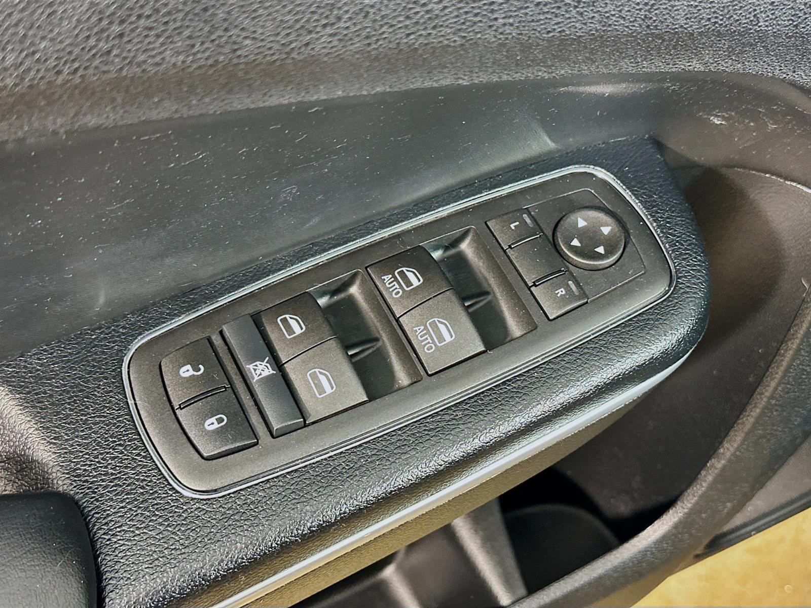 2015 Chrysler 300 Vehicle Photo in Langhorne, PA 19047