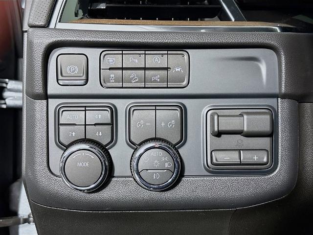 2026 Chevrolet Tahoe Vehicle Photo in PUYALLUP, WA 98371-4149