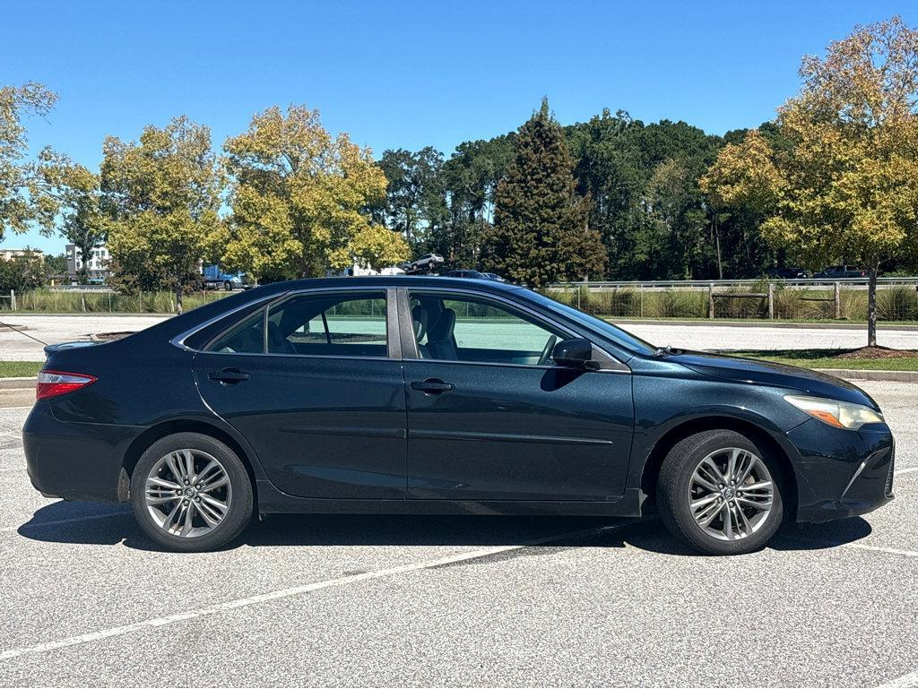 2016 Toyota Camry Vehicle Photo in POOLER, GA 31322-3252