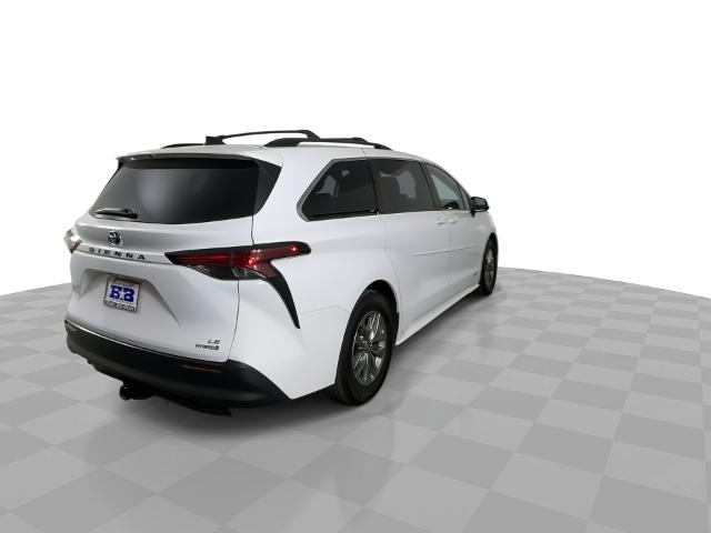 2021 Toyota Sienna Vehicle Photo in GILBERT, AZ 85297-0402