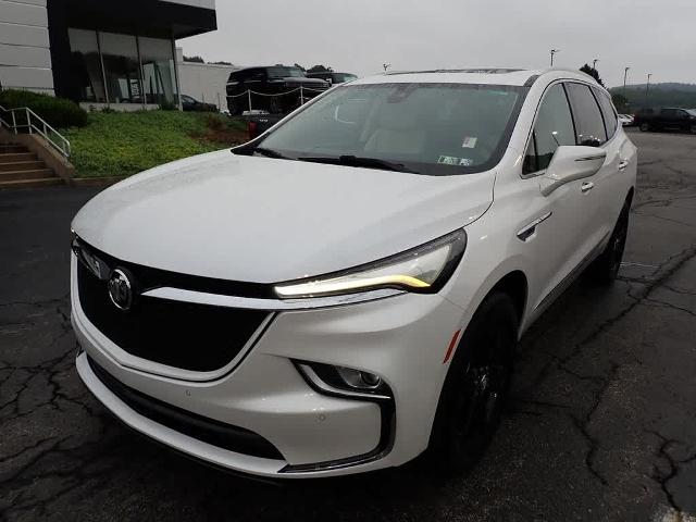 2023 Buick Enclave Vehicle Photo in ZELIENOPLE, PA 16063-2910