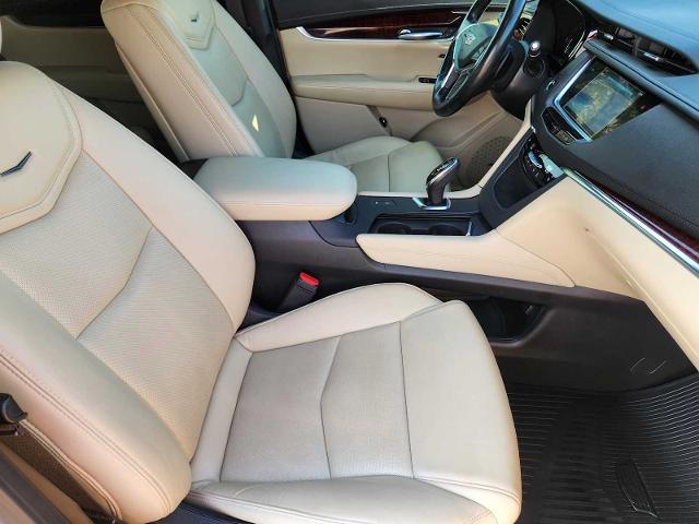 2019 Cadillac XT5 Vehicle Photo in DENTON, TX 76210-9321