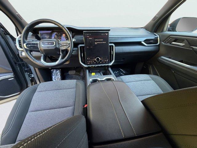 2025 GMC Acadia Vehicle Photo in LEOMINSTER, MA 01453-2952