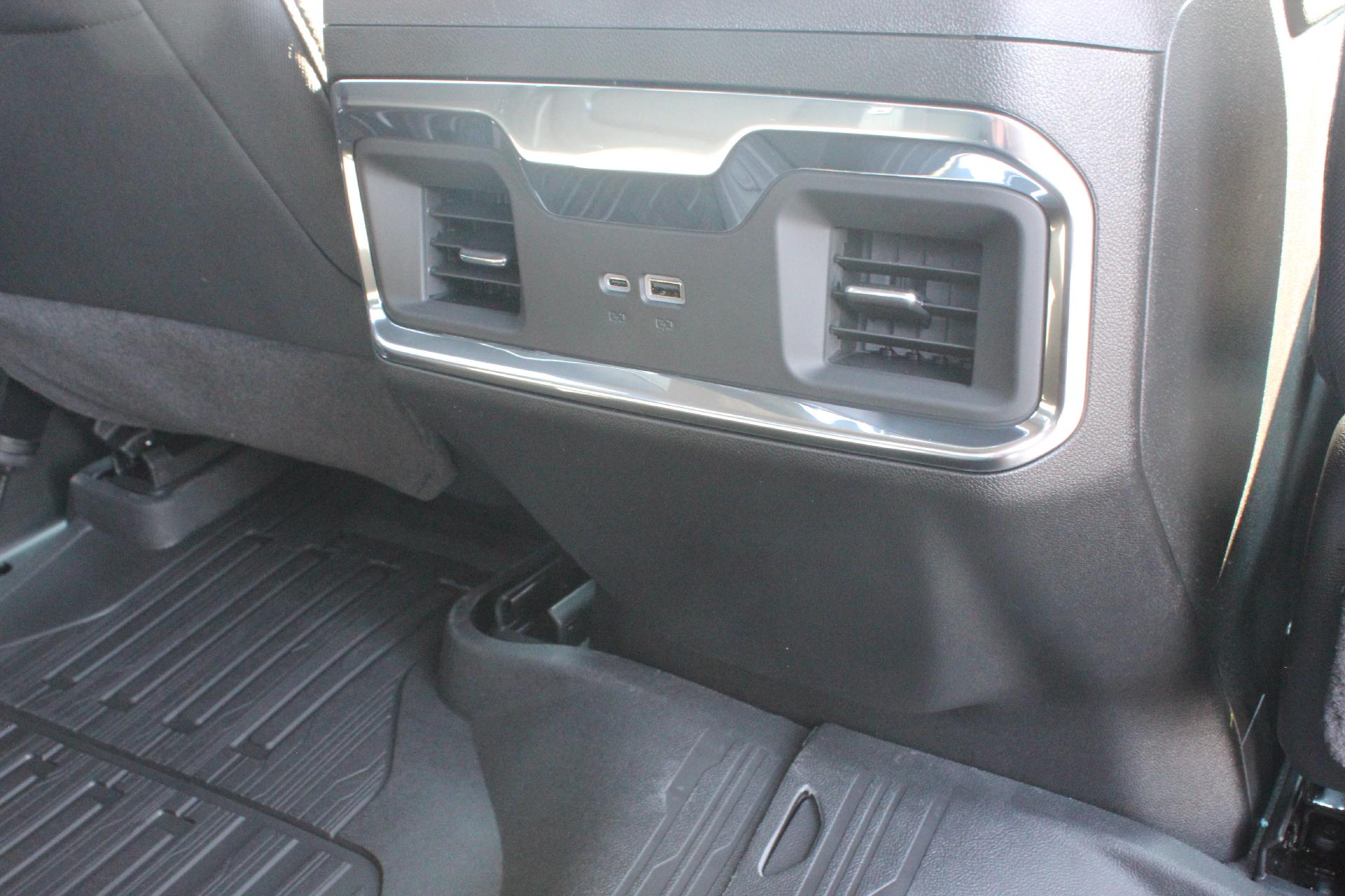 2026 GMC Sierra 1500 Vehicle Photo in AURORA, CO 80012-4011