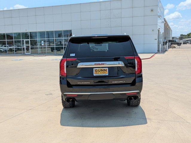 2021 GMC Yukon XL Vehicle Photo in SELMA, TX 78154-1459