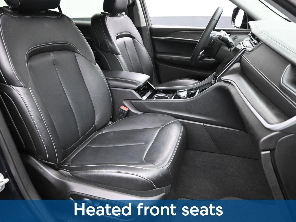 2023 Jeep Grand Cherokee L Vehicle Photo in Cedar Rapids, IA 52402