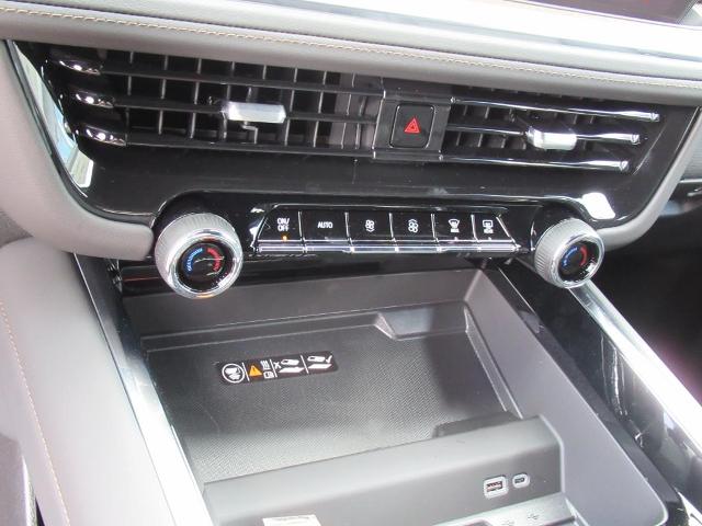2025 Chevrolet Tahoe Vehicle Photo in LEESBURG, FL 34788-4022