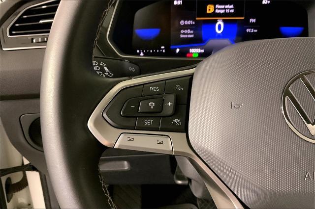 2023 Volkswagen Tiguan Vehicle Photo in Lees Summit, MO 64086