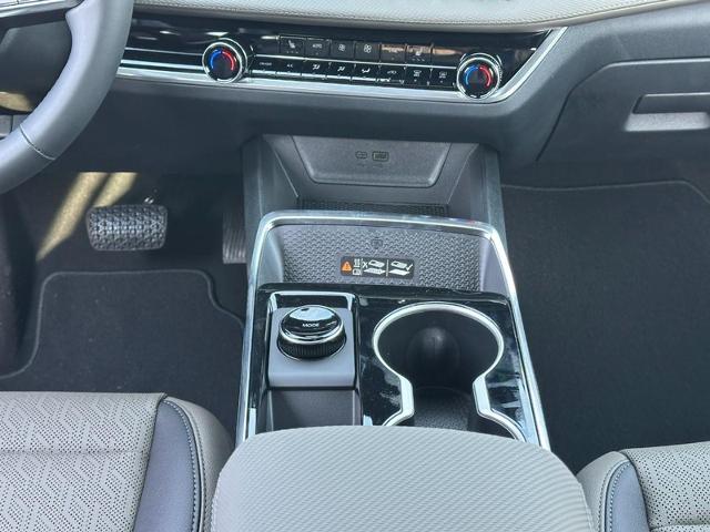 2026 Chevrolet Equinox Vehicle Photo in COLUMBIA, MO 65203-3903