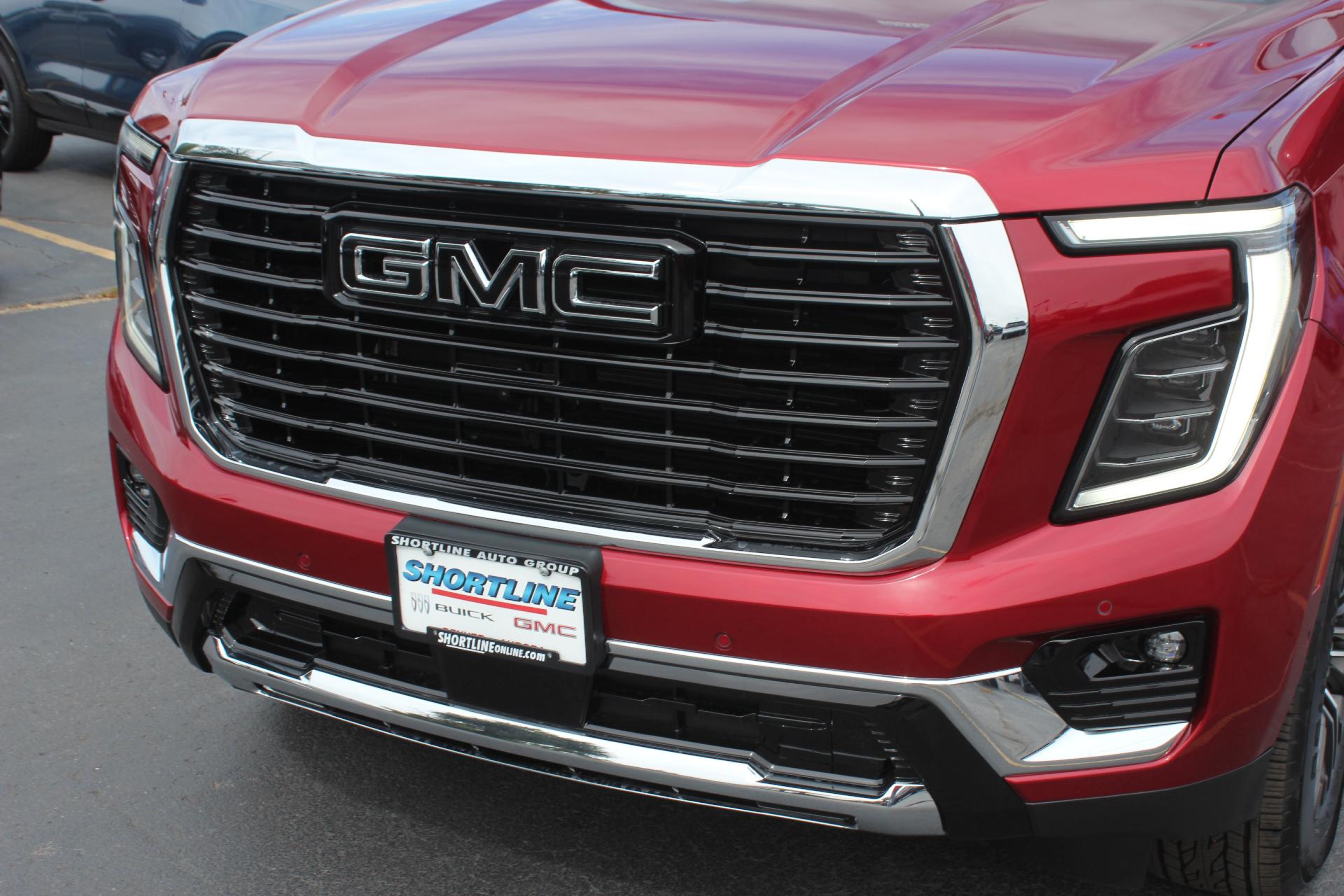 2026 GMC Yukon XL Vehicle Photo in AURORA, CO 80012-4011
