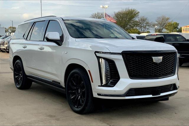 2025 Cadillac Escalade Vehicle Photo in TOPEKA, KS 66609-0000