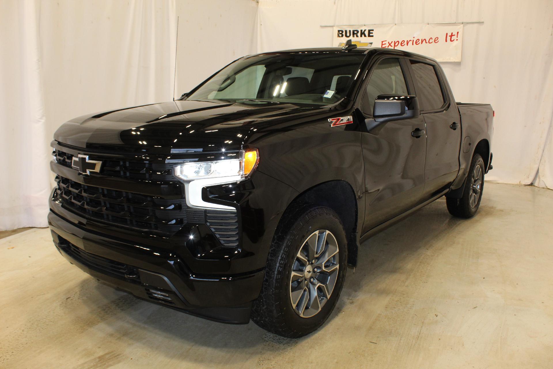 2026 Chevrolet Silverado 1500 Vehicle Photo in NORTHAMPTON, MA 01060-1120