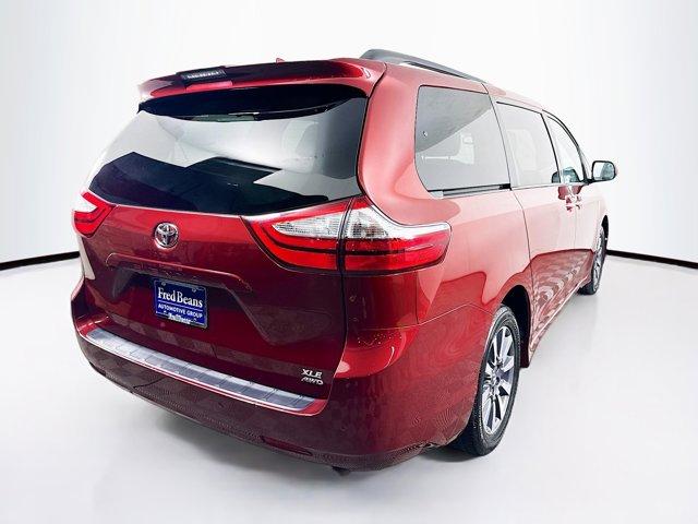 2019 Toyota Sienna Vehicle Photo in Flemington, NJ 08822