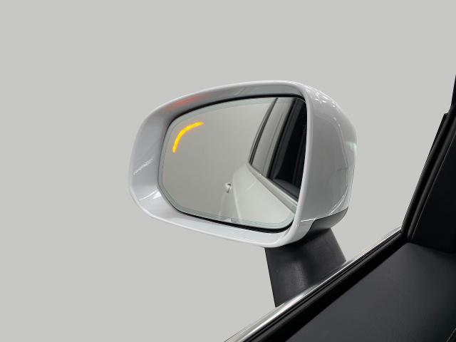 2025 Volvo XC90 Vehicle Photo in Appleton, WI 54913