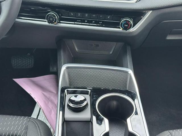 2026 Chevrolet Equinox Vehicle Photo in COLUMBIA, MO 65203-3903