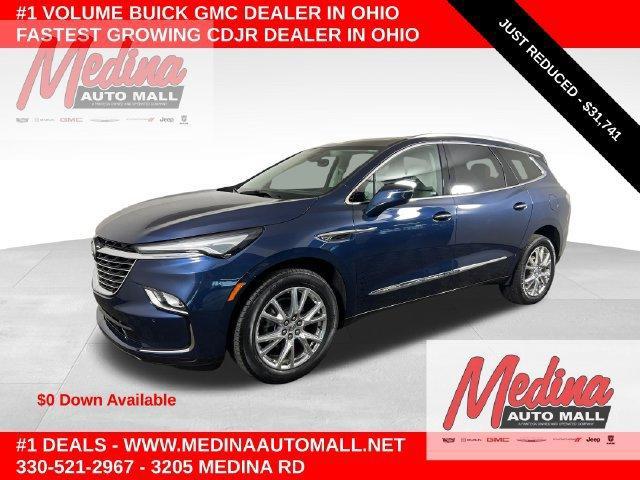 2024 Buick Enclave Vehicle Photo in MEDINA, OH 44256-9631