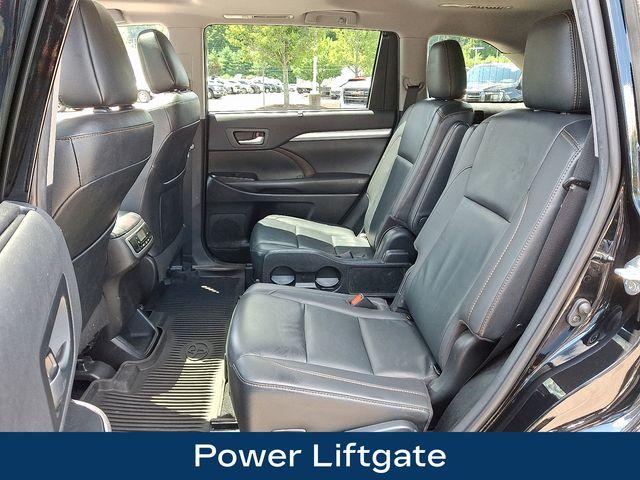 2019 Toyota Highlander Vehicle Photo in DANBURY, CT 06810-5034