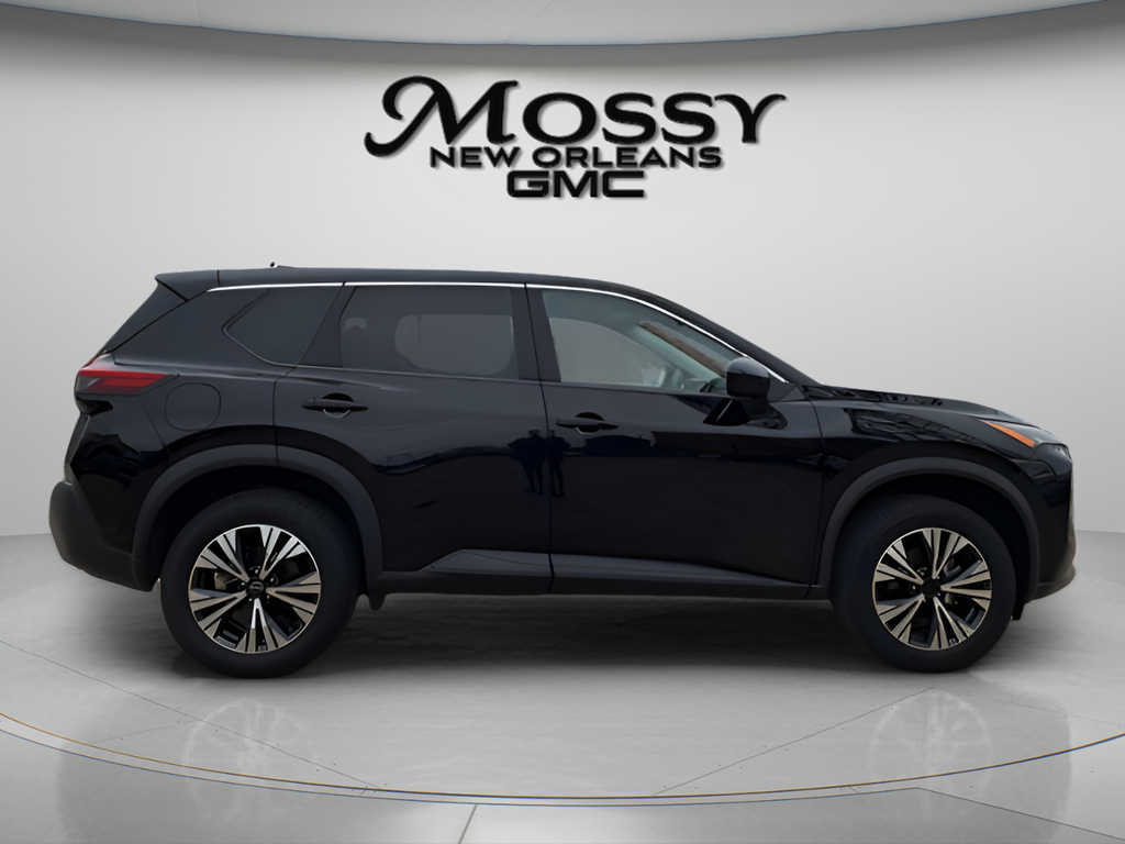 2023 Nissan Rogue SV - 3
